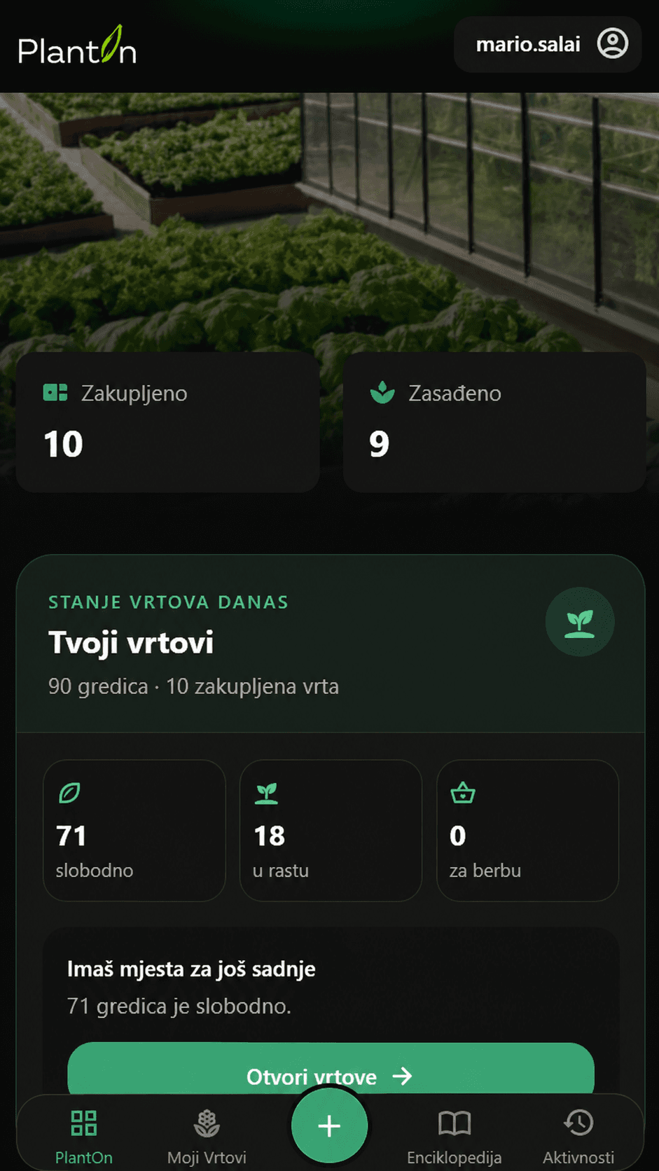The PlantOn app shows garden, bed and planting status
